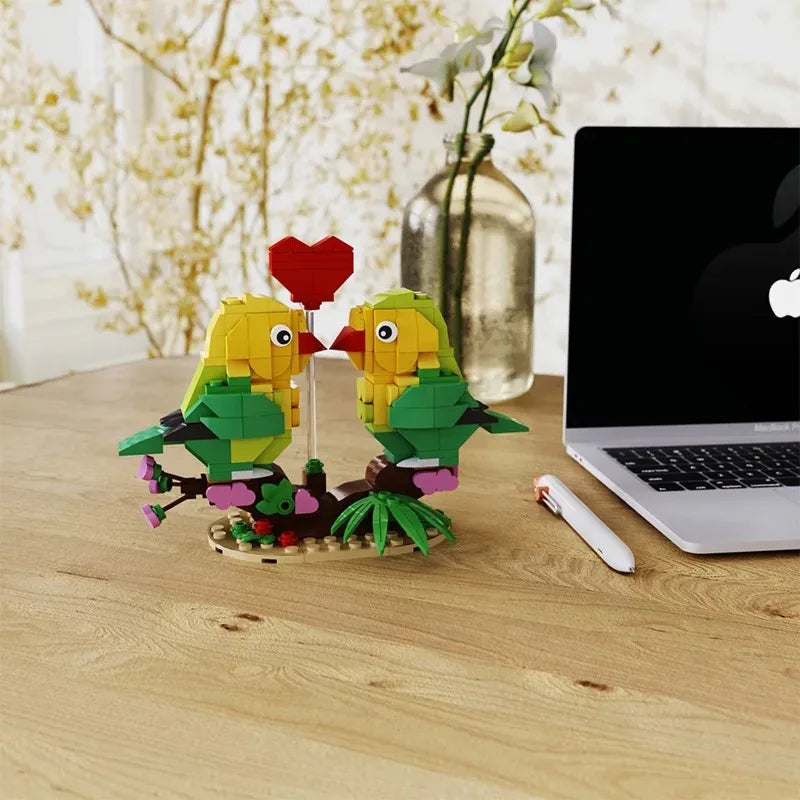 Love Bird Building Blocks Ornament Toy DIY Assembly Model Cute Avian Couple Decorative Piece for Home